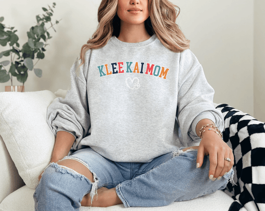 Sweatshirt S / Ash Klee Kai Mom paw with heart Inspired Klee Kai Dog Mom Sweatshirt - Retro Vibes for Stylish Pet Lovers