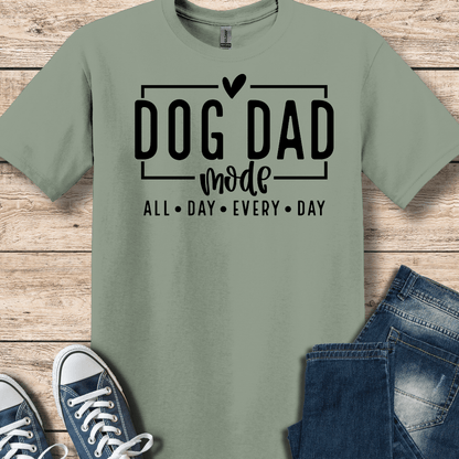 T-Shirt Sage / S Dog Dad Mode T-Shirt