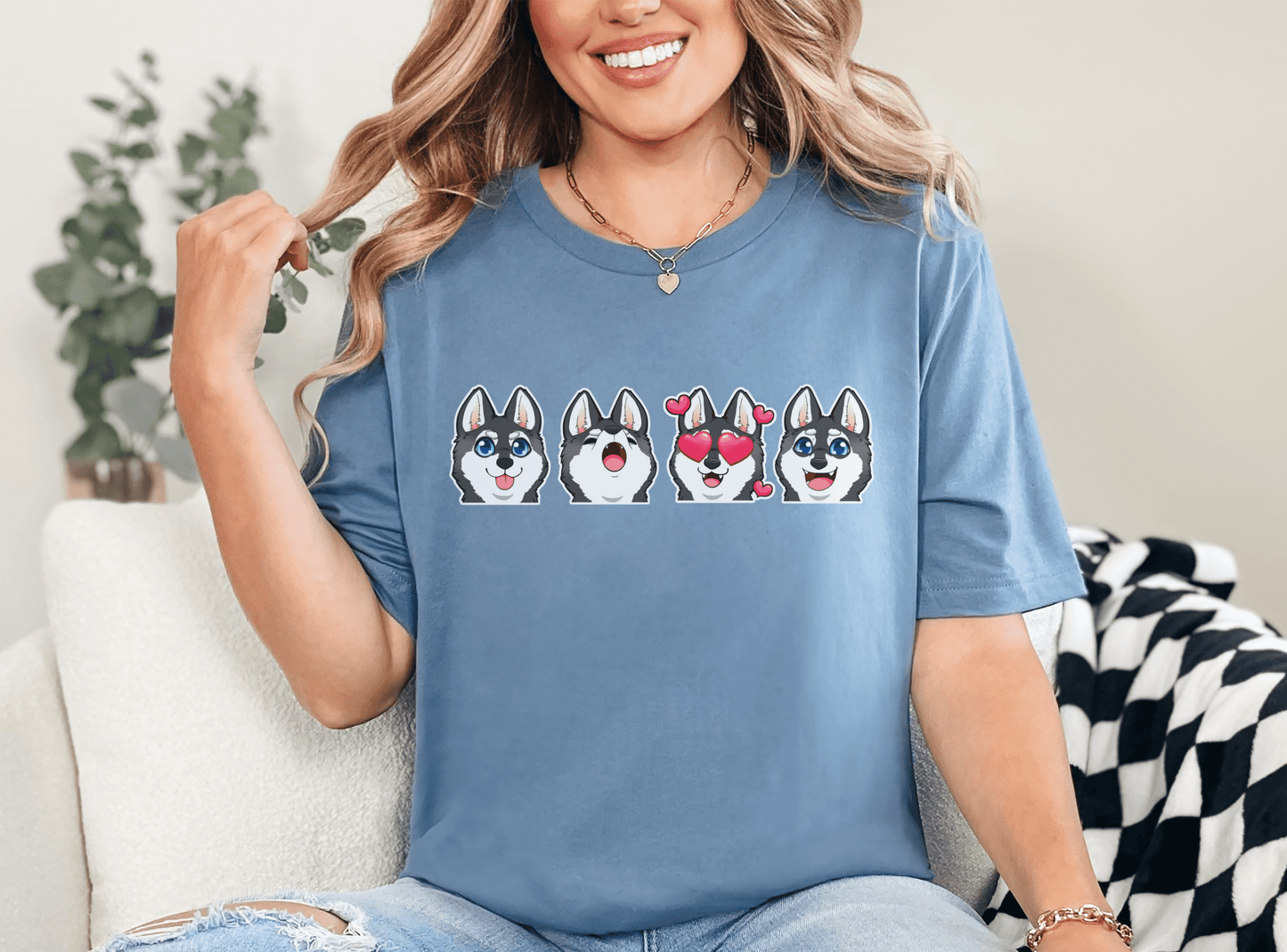 T-Shirt Emoji BW Alaskan Klee Kai  (Black/White dog version) Tee